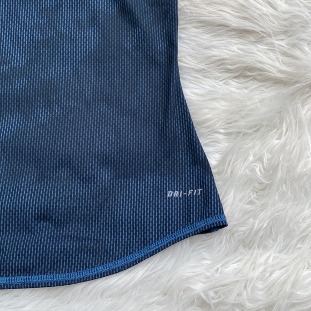 Nike | Dri-Fit Printed‎ Tank Top - Picture 10 of 13